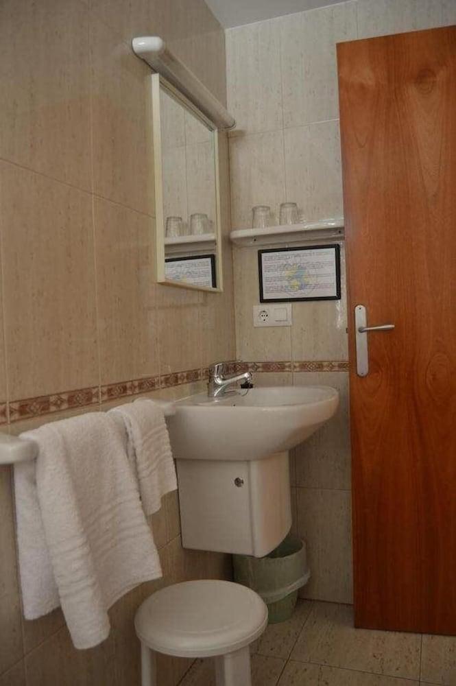 Hostal Mary - Adults Only Lloret de Mar Zewnętrze zdjęcie